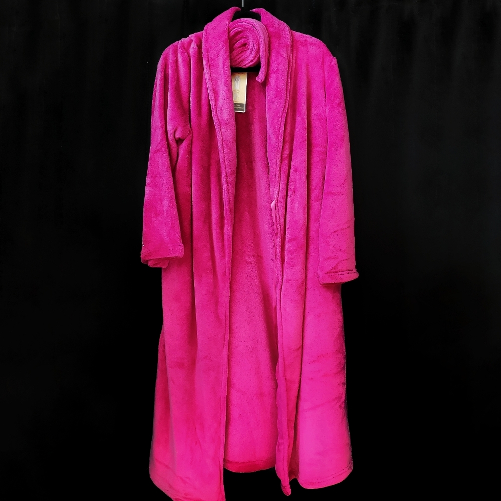 Fuschia Belted Plush Robe